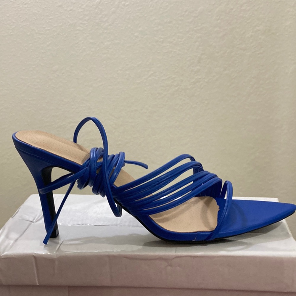 Womens lace sandals